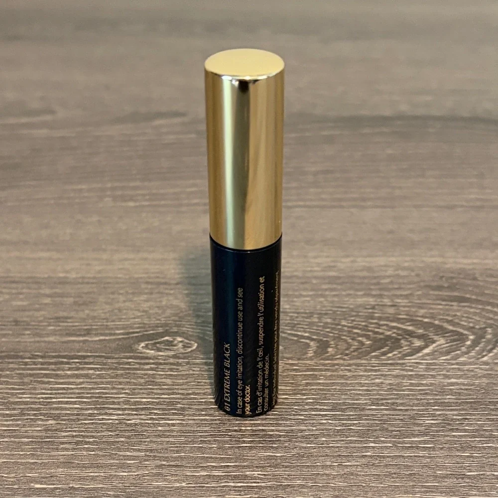 ❤️$5 NWT Estee Lauder Sumptuous Extreme Mascara in Extreme Black